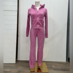 Pink Juicy couture x forever 21 tracksuit 🩷✨
